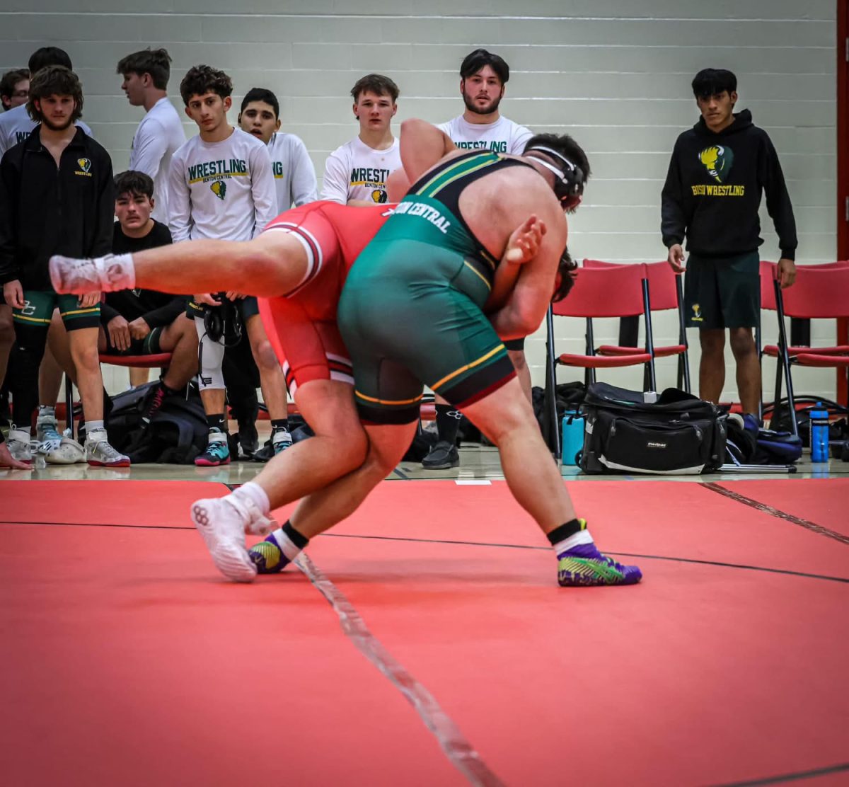 Jackson Bunch throwing a headlock